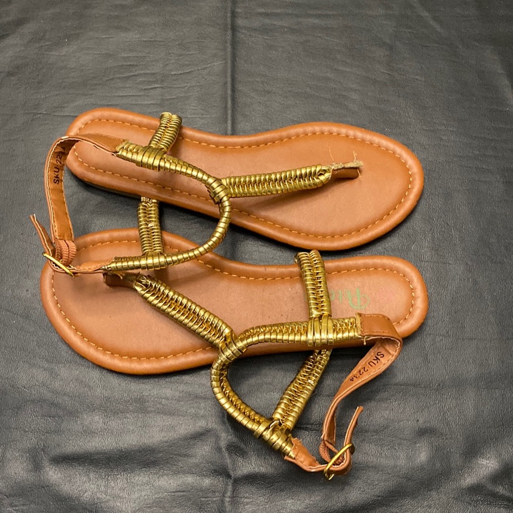 Girls Petalia Gold Slingback Strap Cutout Thong Sandals 3 Kids